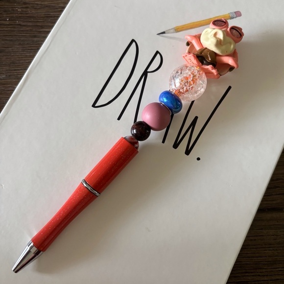 Disney Doorables: Star Wars: Jar Jar Binks handmade beaded pen - Picture 2 of 4